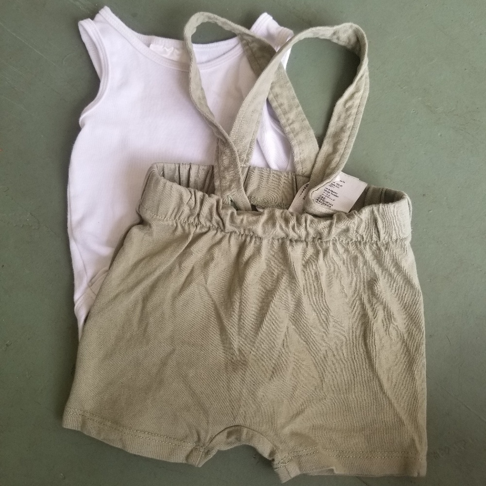 H&M 1-2M Green Cloth Suspenders